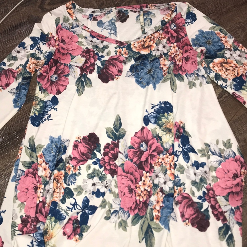 BRAND NEW adorable long sleeve